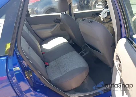 2005 Ford Focus Zx4 z USA, uszkodzony, nr VIN 1FAFP34N85W162661